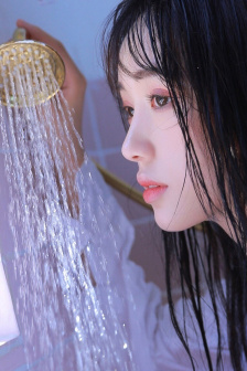 巨乳美女